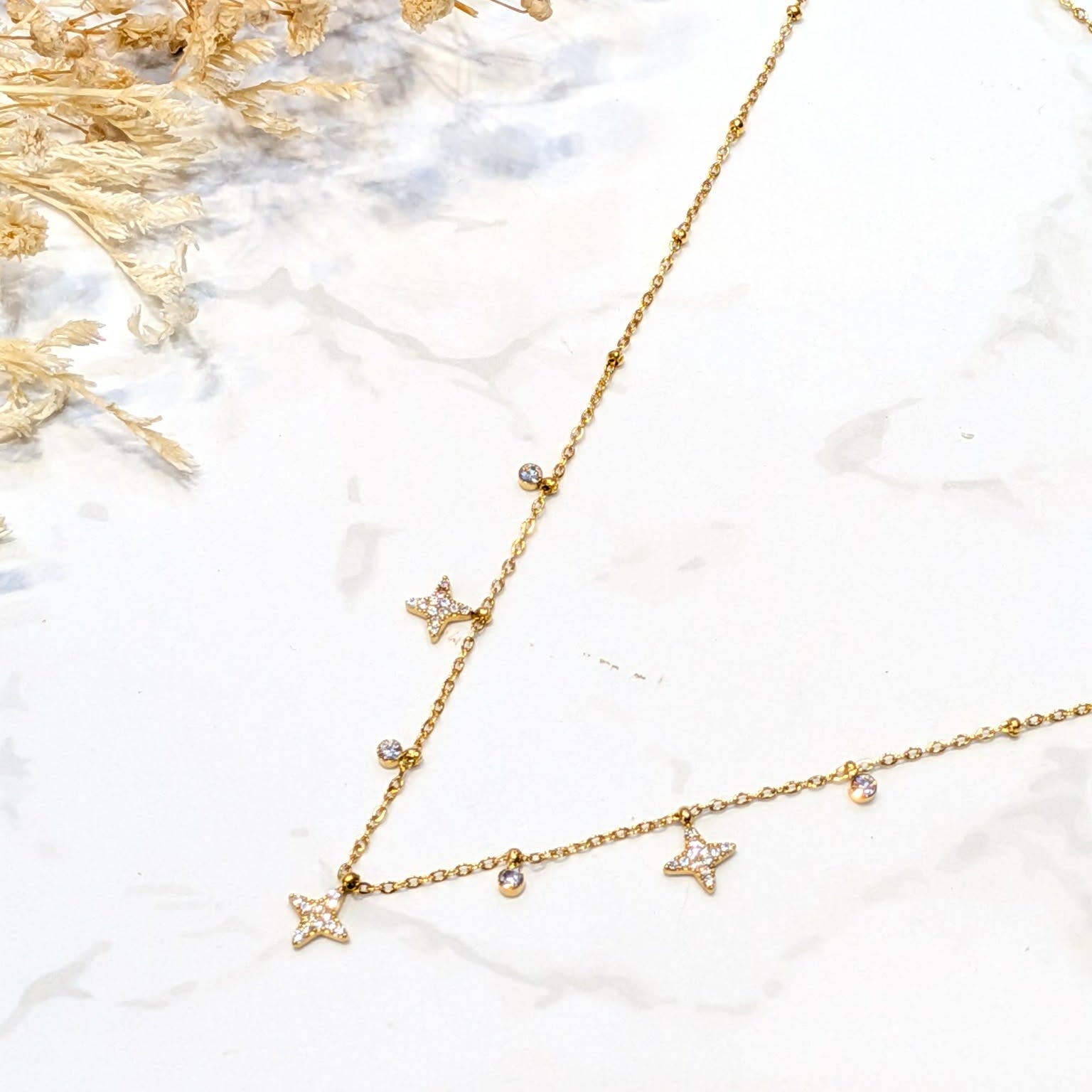 Collier ras de cou