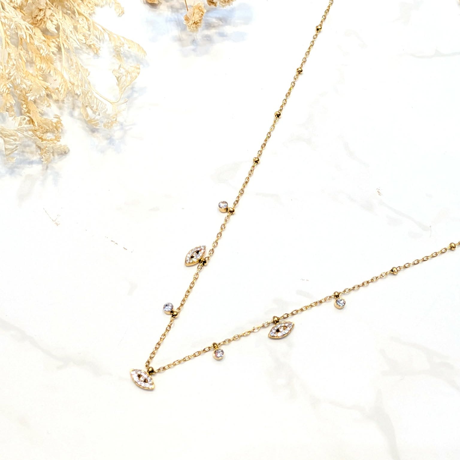Collier ras de cou