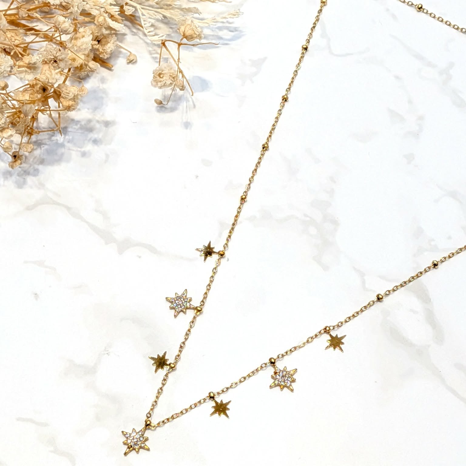 Collier ras de cou