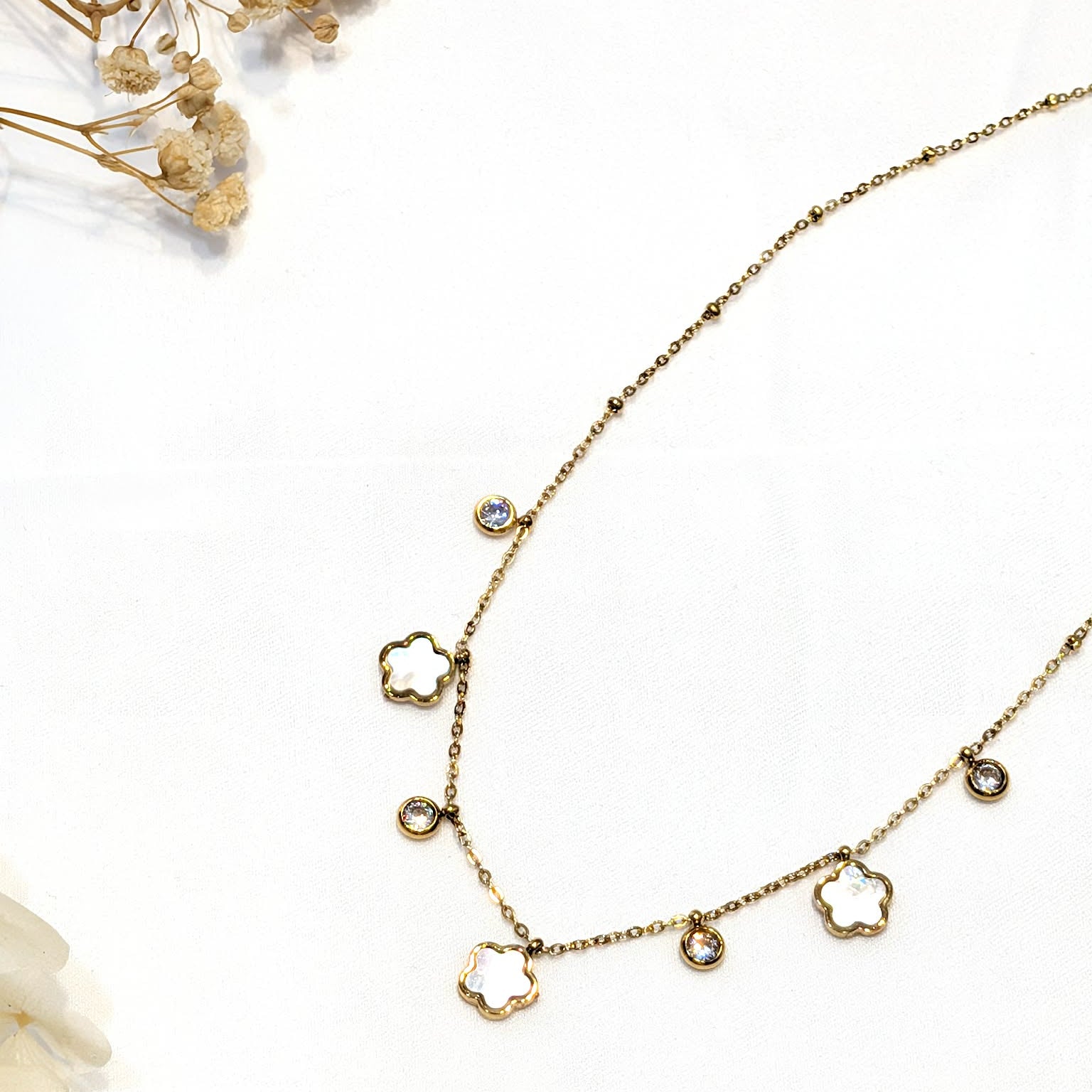 Collier ras de cou
