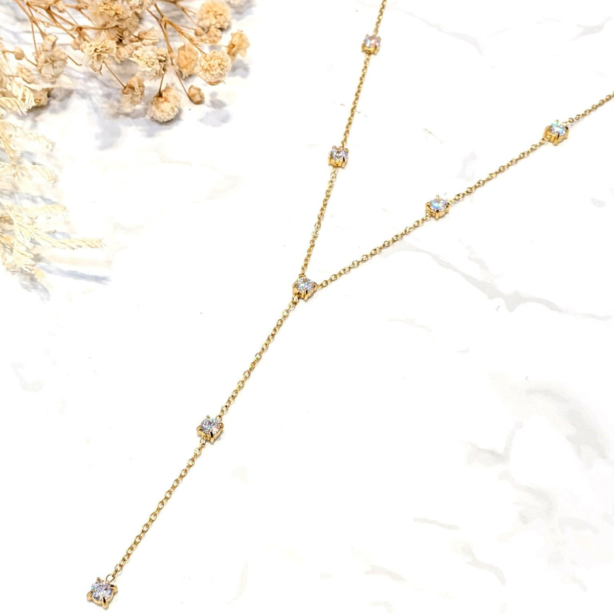 Collier Y